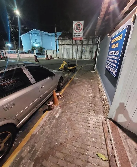 Ótima Suíte próximo a Praia dos Anjos-1